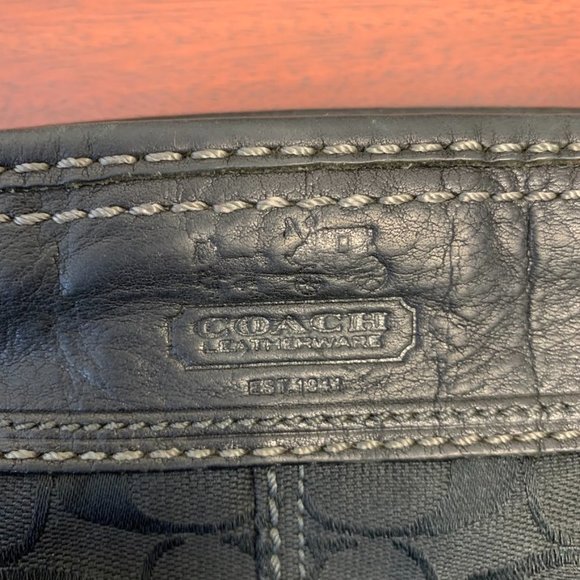 Black Coach Bag - Picture 2 of 16